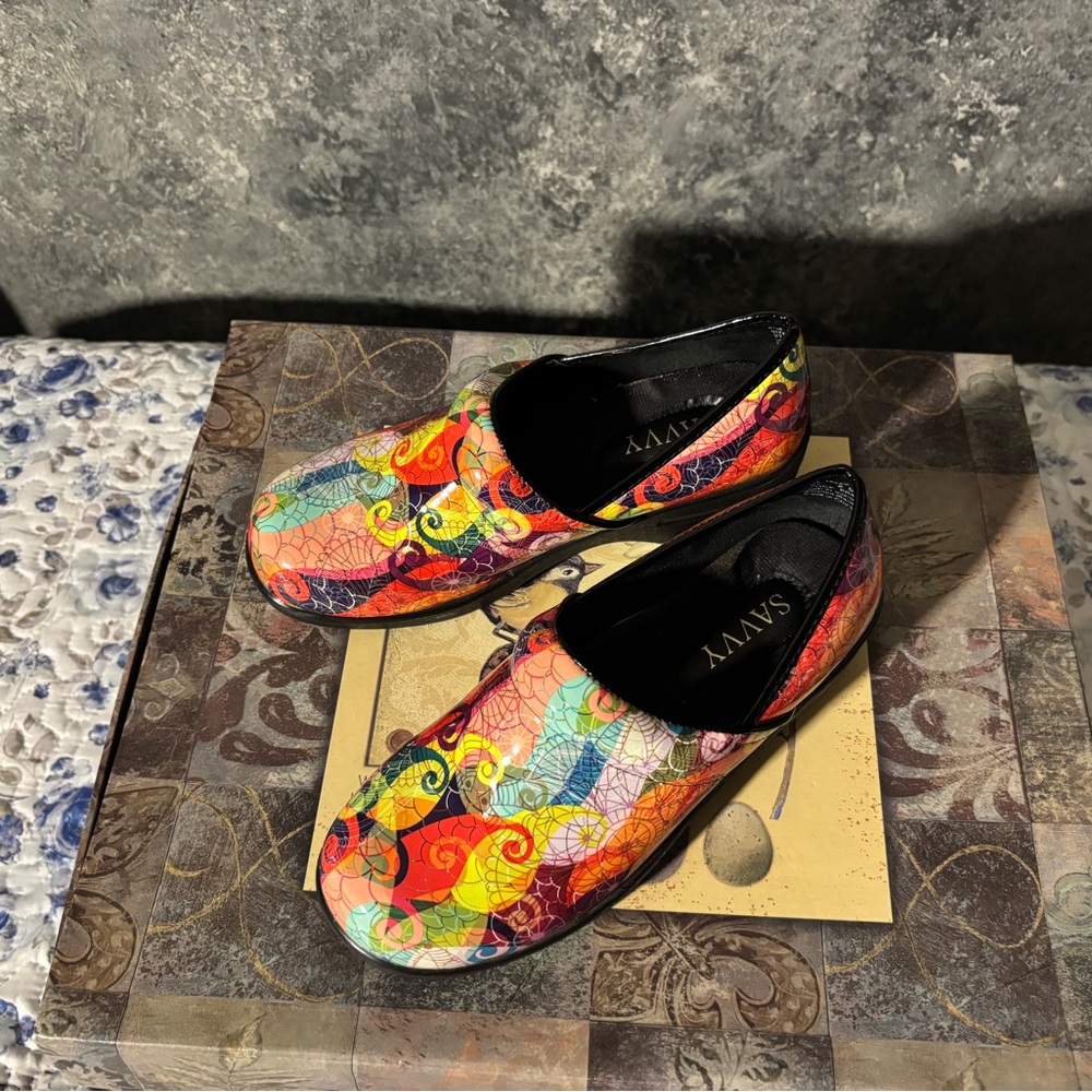 Savvy Brandy Nursing Shoe - Nautilus - Picture 2 of 16